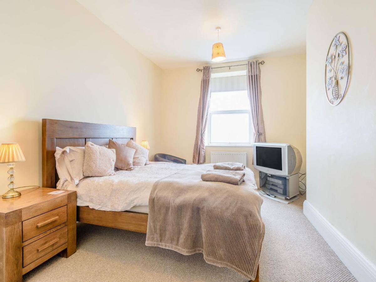 Ferienwohnung Cairns Vista Whitby Exterior foto